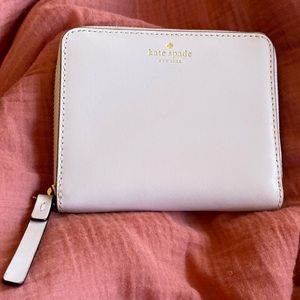 Kate Spade Darci, plum dawn, debuted on 10-05-2017, NWT not attached